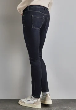 Jeans im Slim Fit