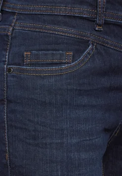 Jeans im Slim Fit