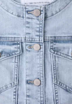 Jeansjacke mit Brusttaschen und Knöpfen