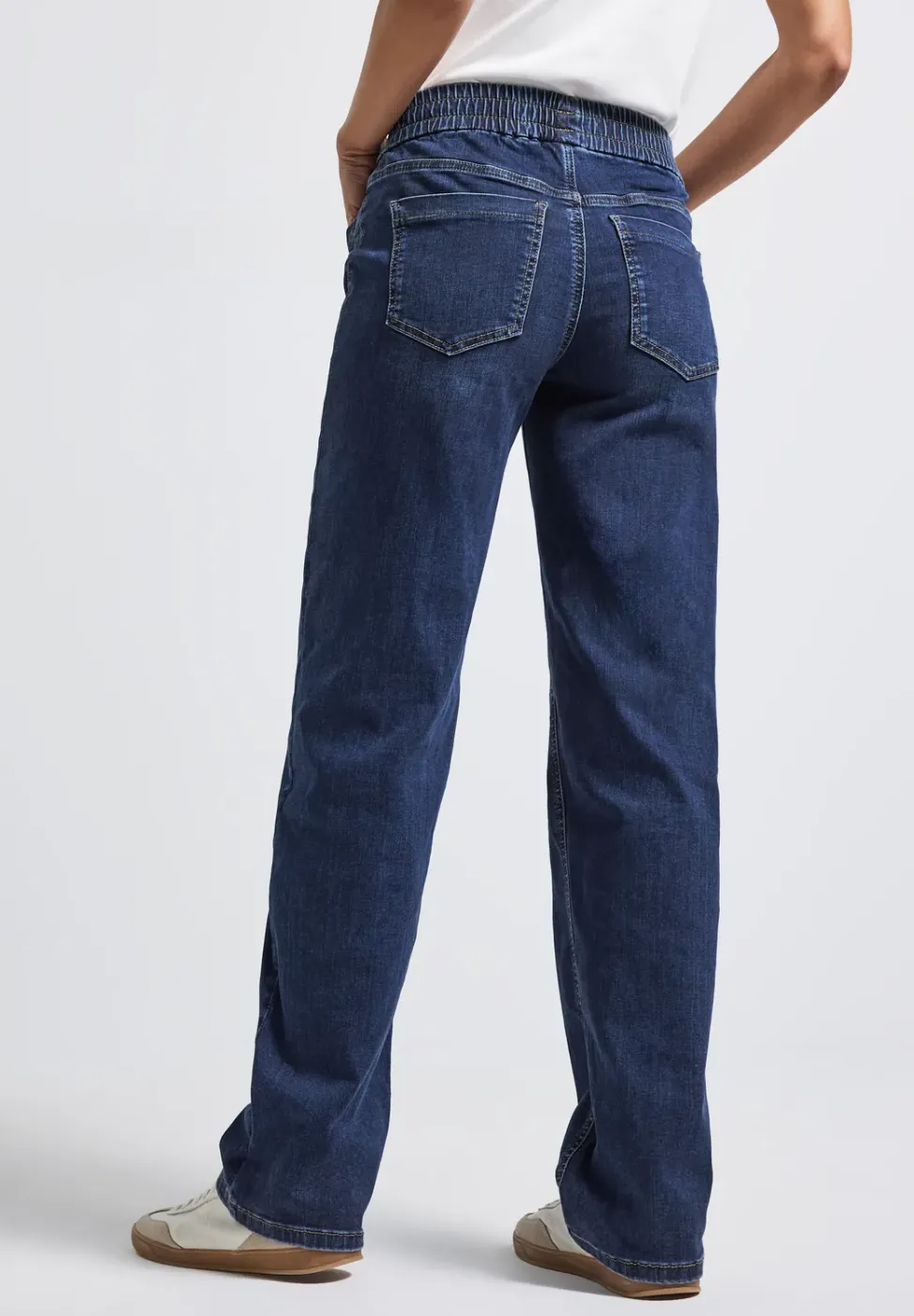 Jeans mit Elastikbund