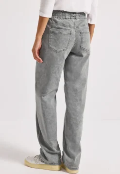Jeans mit Elastikbund