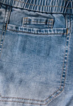 Jeans mit Elastikbund