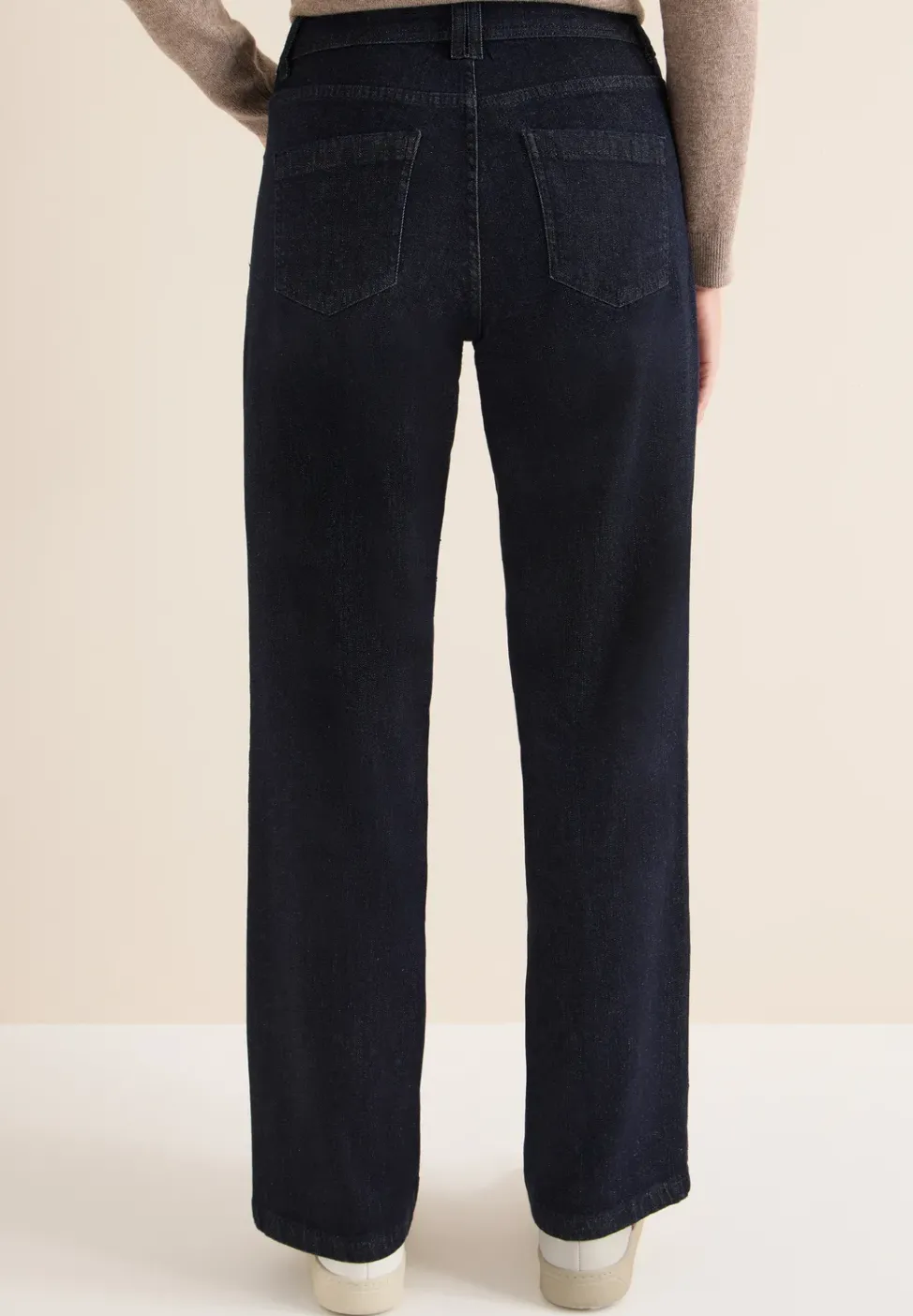 Jeans mit Schmucksteinen