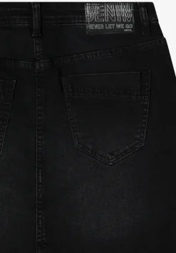 Jeansrock mit Nieten