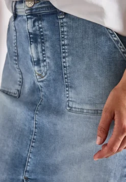 Jeansrock mit Schlitz