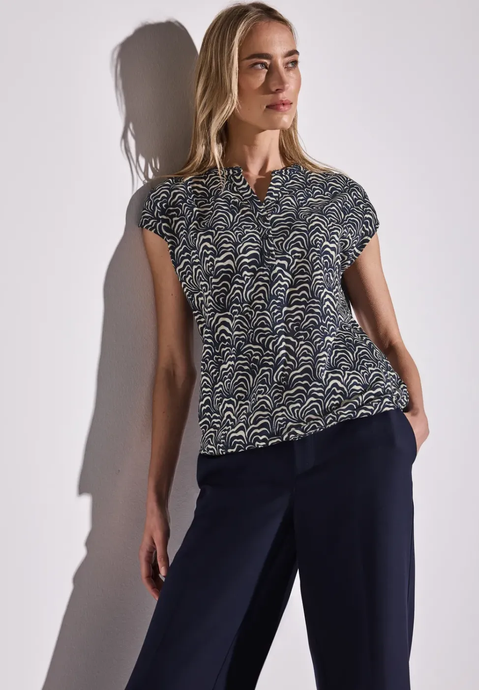 Jersey-Shirt im Blusen-Look