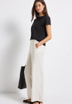 Jersey-Shirt mit Cut-Out