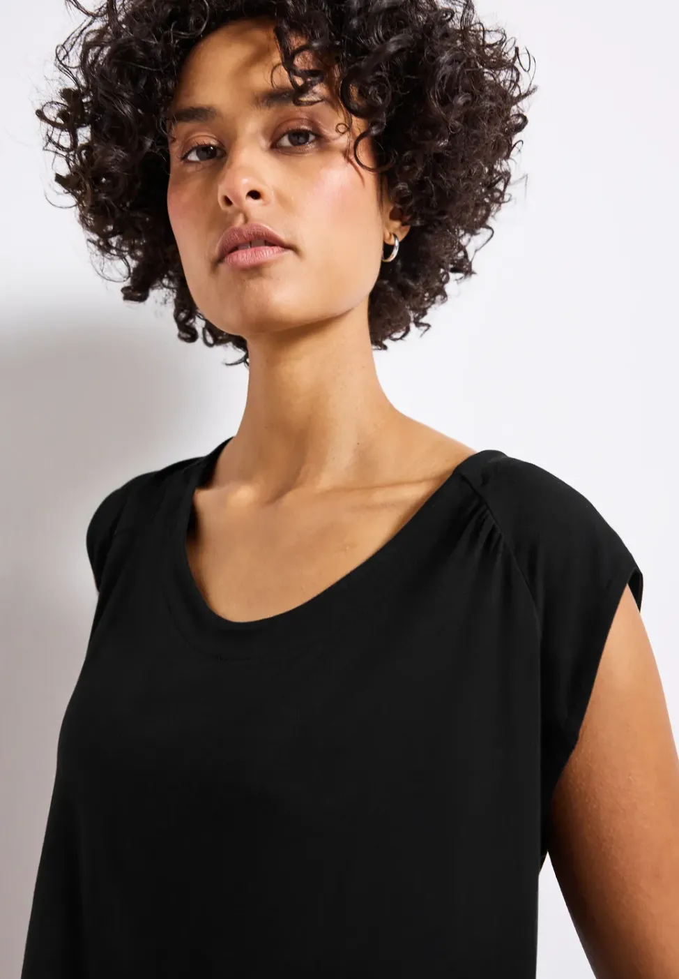Jersey-Shirt mit Elastiksaum