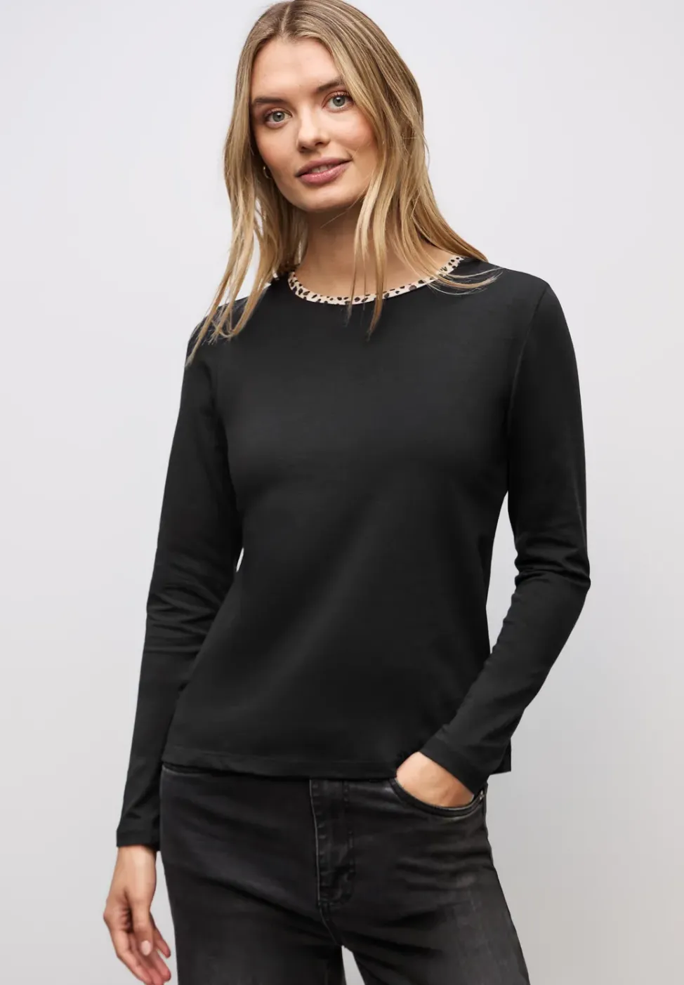 Jersey-Shirt mit Leo-Detail