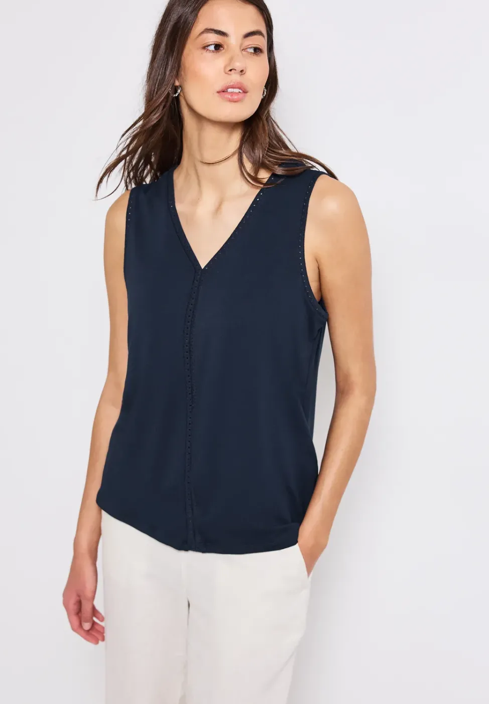 Jersey-Top mit Häkeldetails