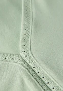 Jersey-Top mit Häkeldetails