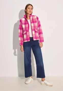 Karierte Jacke