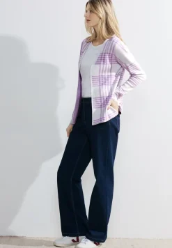 Karierte Strickjacke