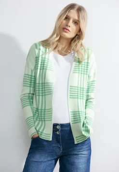 Karierte Strickjacke