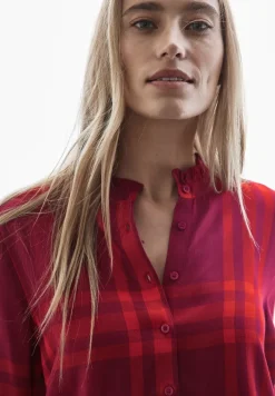 Karierte Bluse mit Rüschen