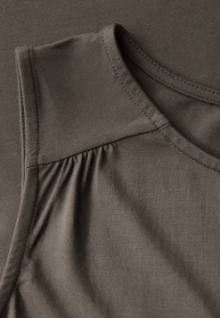 Kleid in Unifarbe
