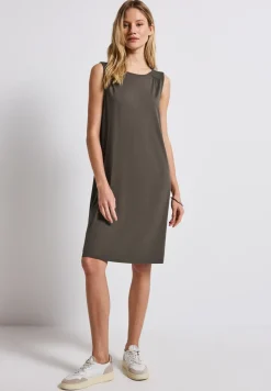 Kleid in Unifarbe