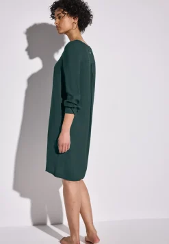 Kleid in Unifarbe