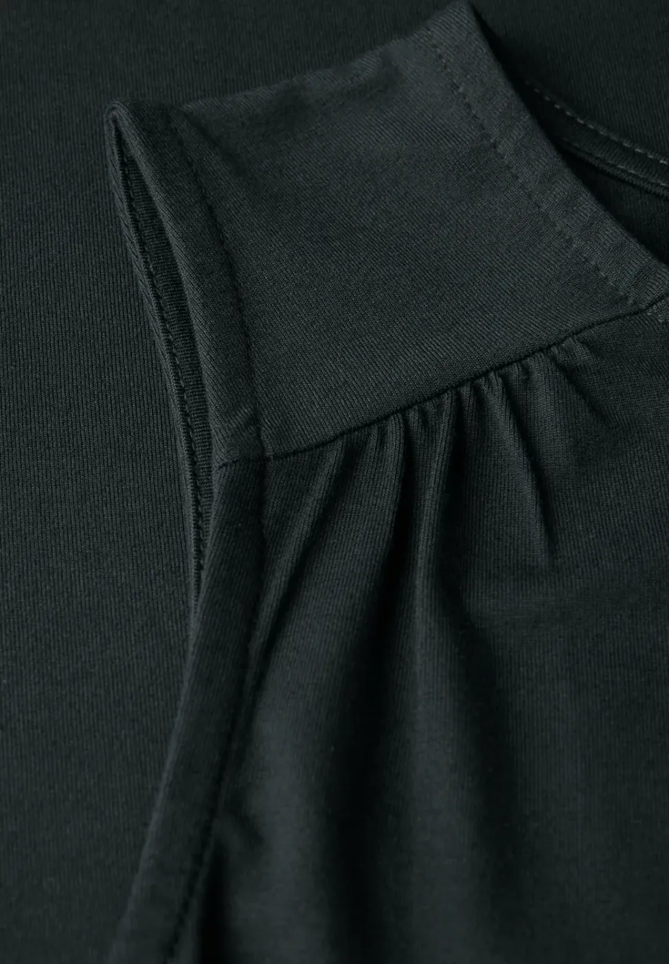 Kleid in Unifarbe