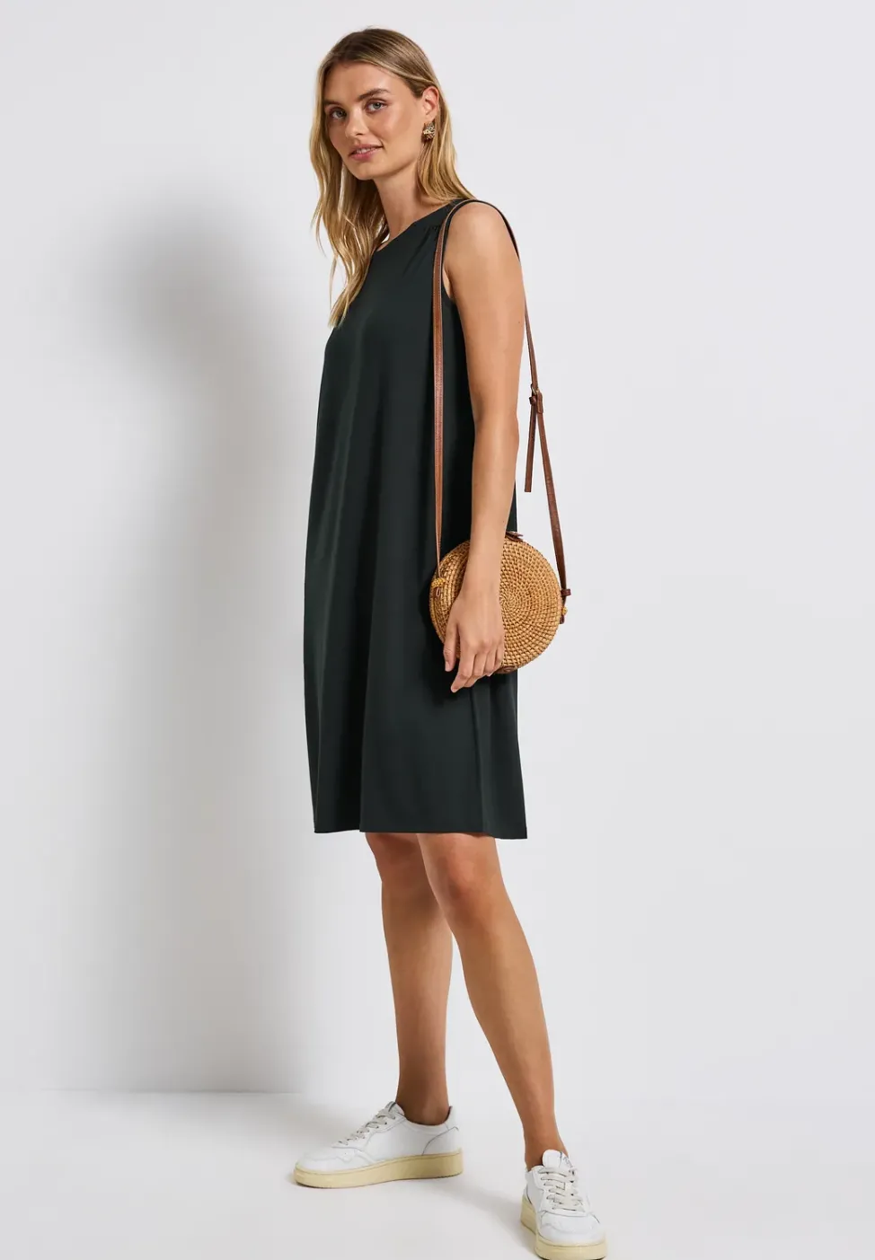 Kleid in Unifarbe