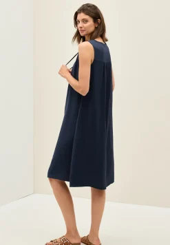 Kleid in Unifarbe