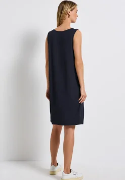 Kleid in Unifarbe