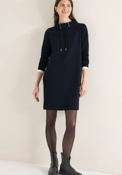 Kleid in Unifarbe