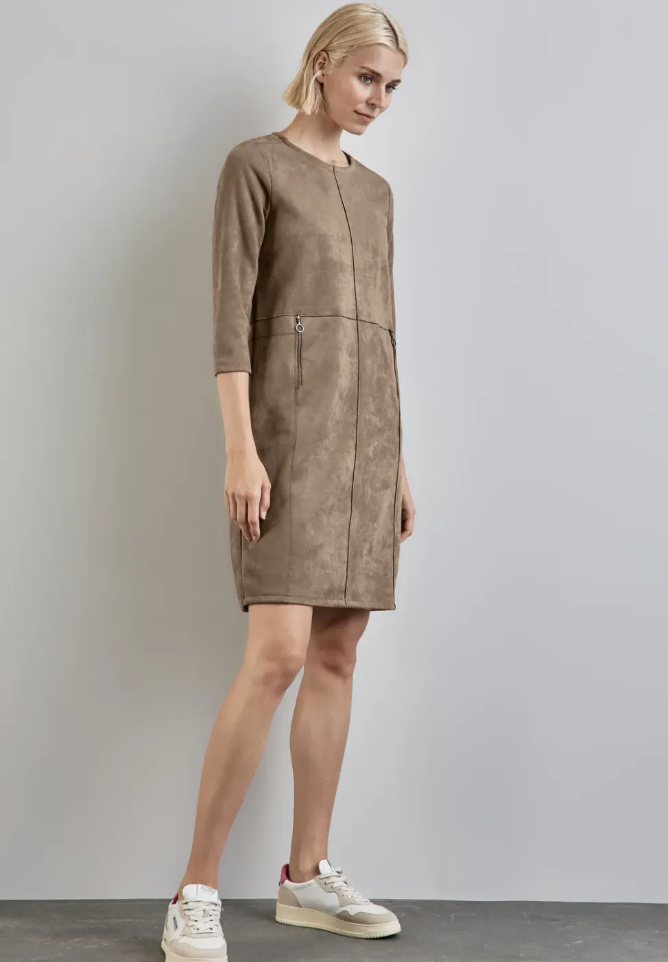 Kleid in Velours-Optik