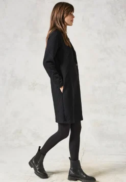 Kleid mit 3D-Strukturmuster