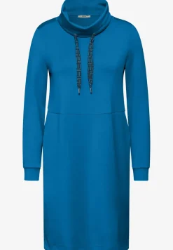 Kleid mit großem Kragen
