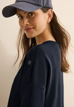Kleid mit Knopfdetail
