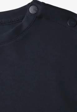 Kleid mit Knopfdetail