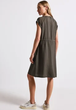 Kleid mit Mesh-Details