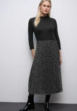 Kleid mit Plissée-Rock