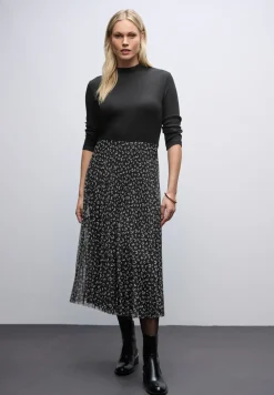 Kleid mit Plissée-Rock