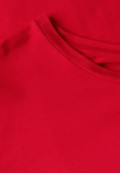 Kleid mit Schlitzdetail