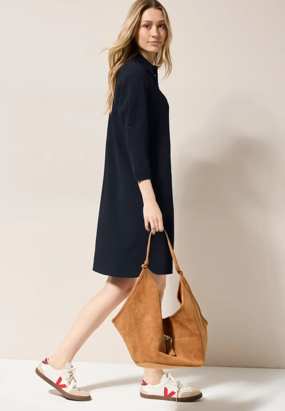 Kleid mit Struktur