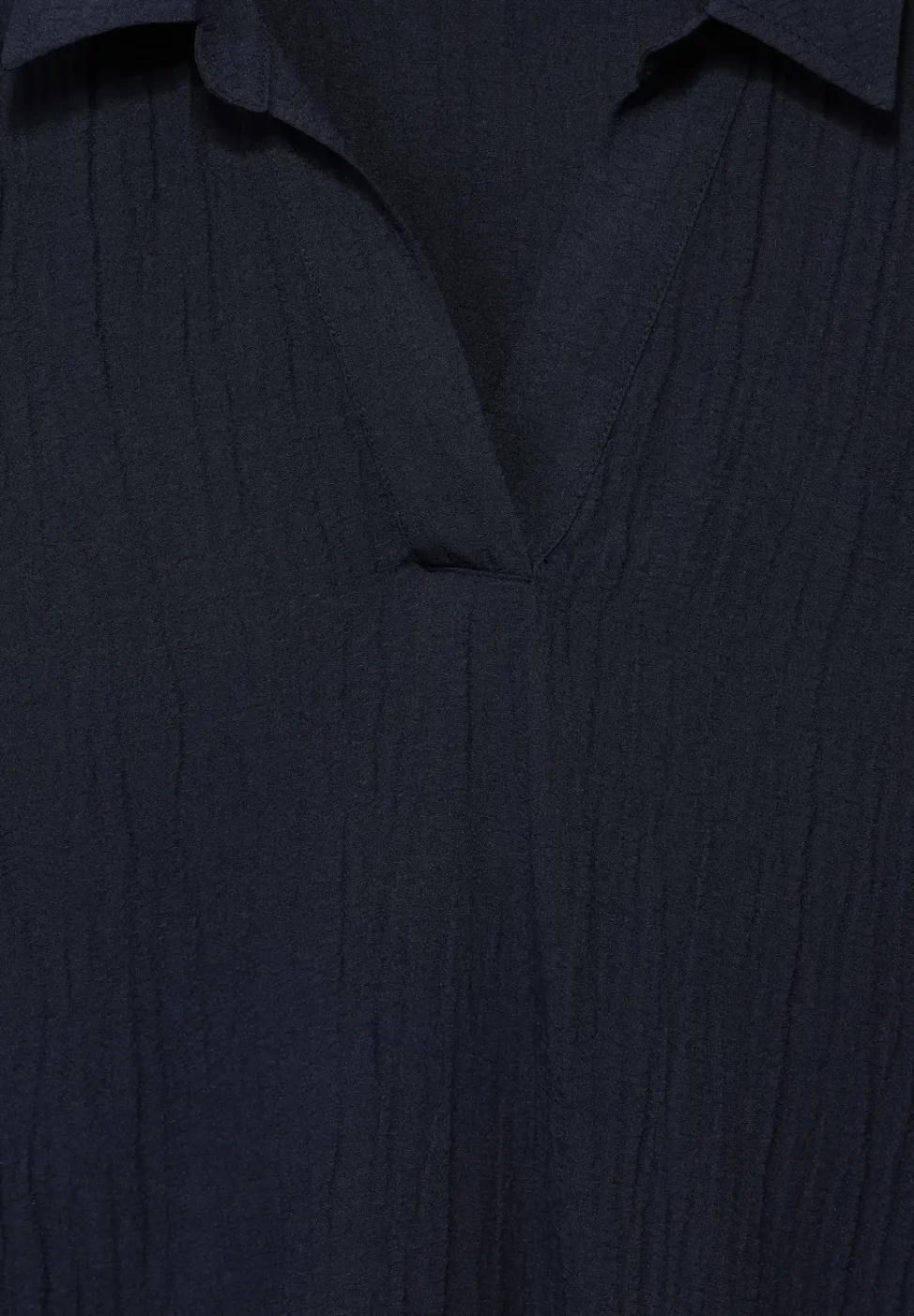 Kleid mit Struktur