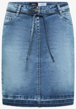 Knielanger Jeansrock mit Gürteldetail