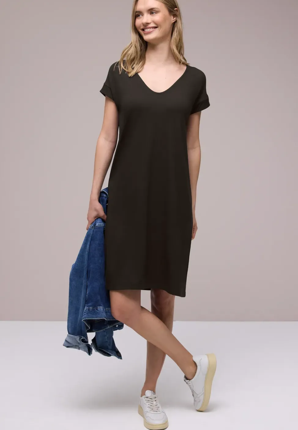 Knielanges Kleid aus Jersey