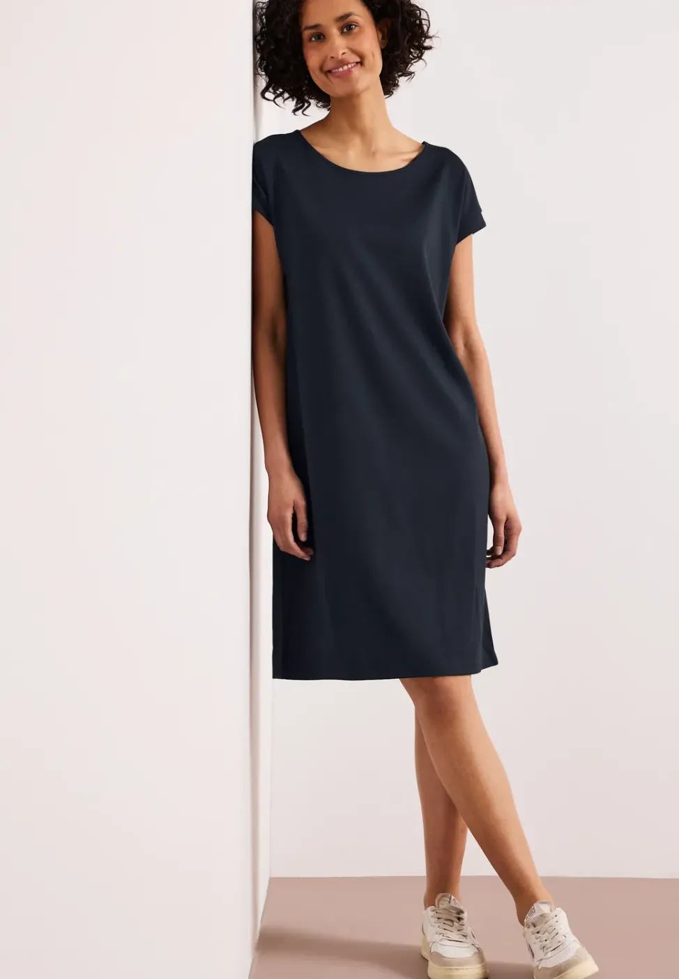Knielanges Kleid aus Jersey