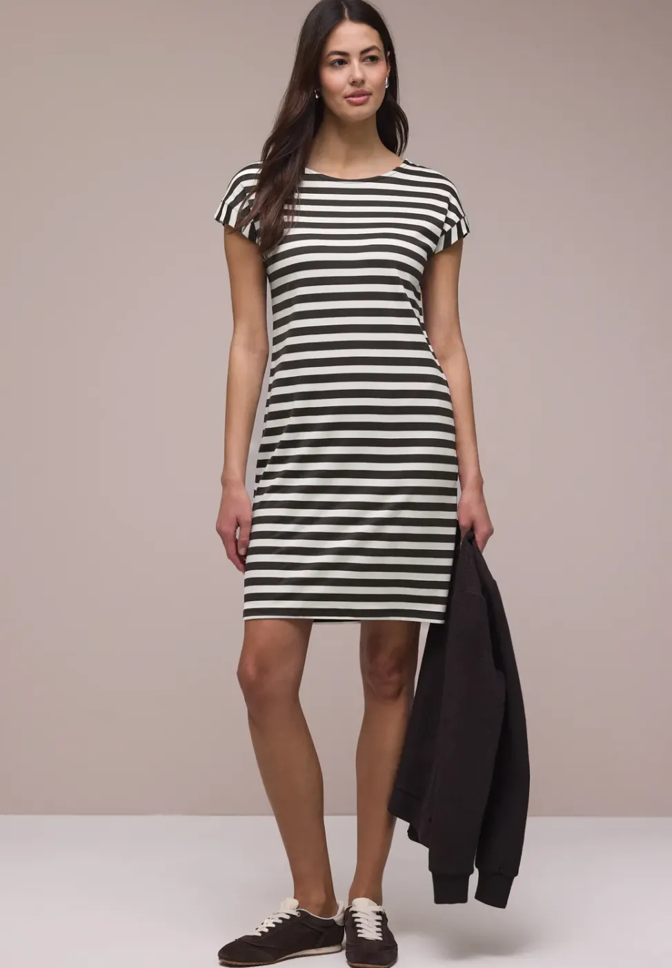 Knielanges Kleid aus Jersey mit Streifen