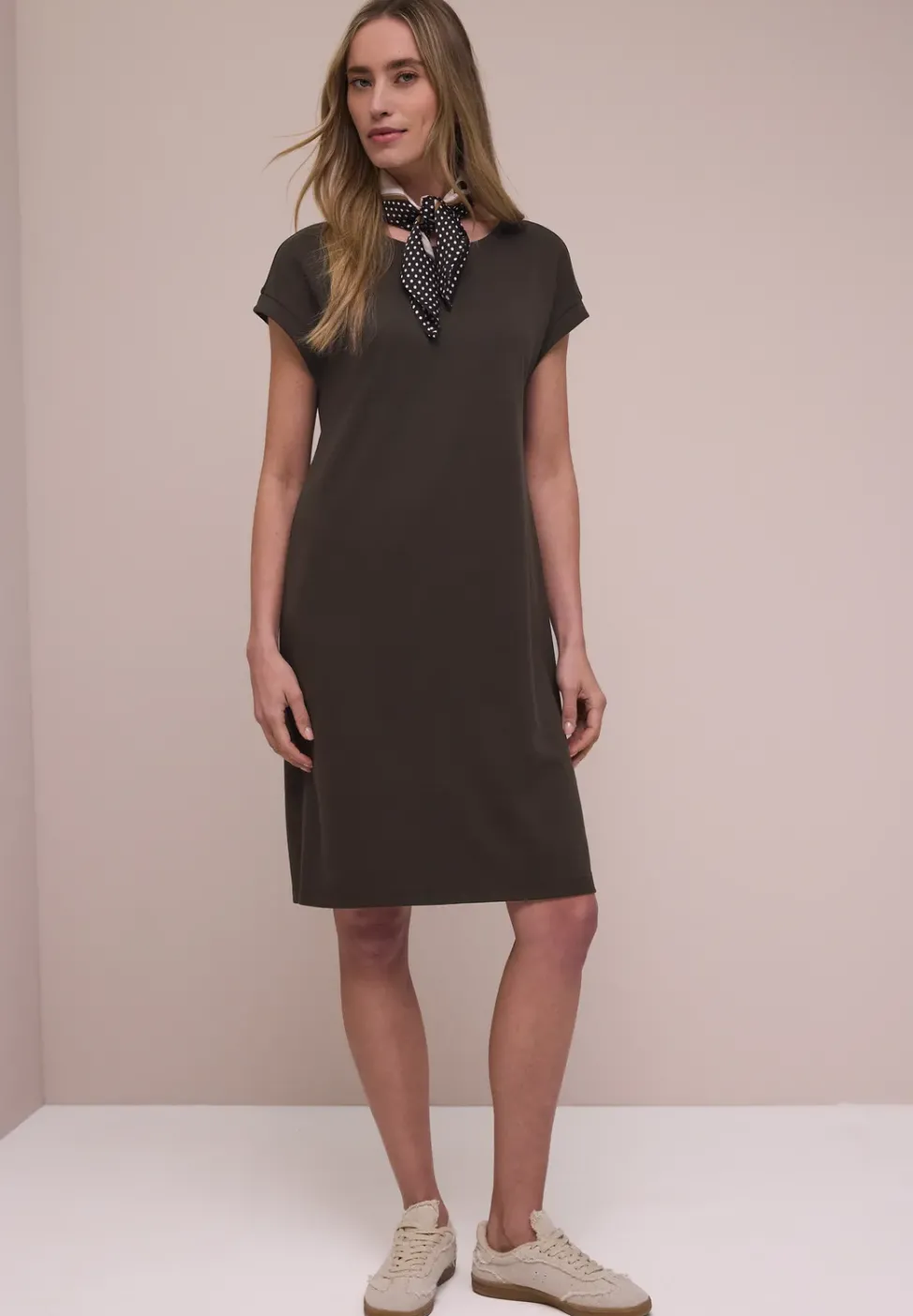 Knielanges Kleid aus Jersey