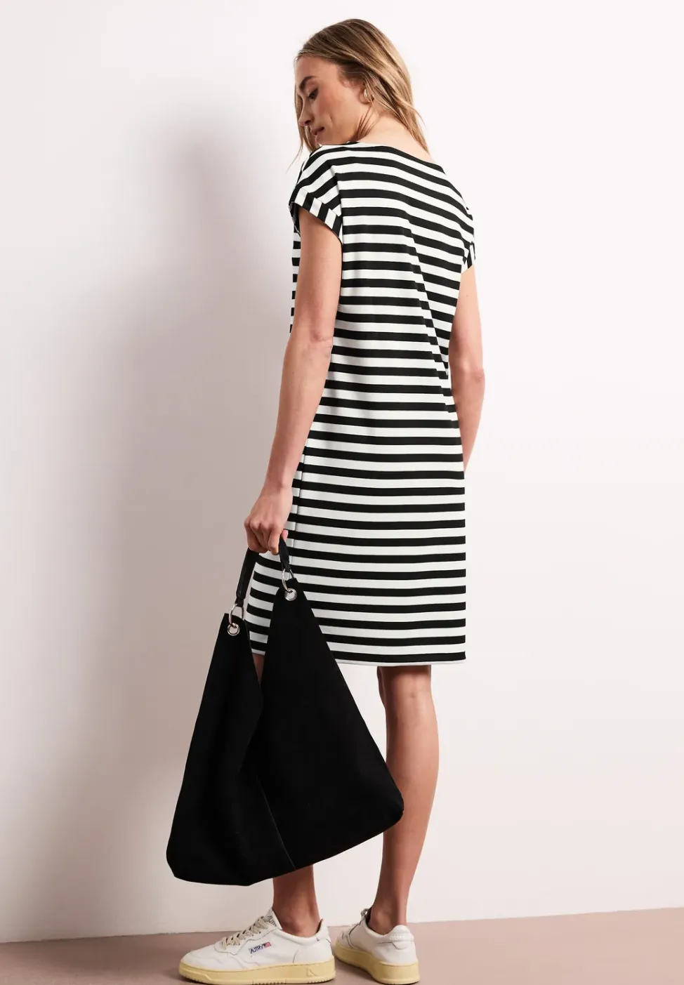 Knielanges Kleid aus Jersey mit Streifen