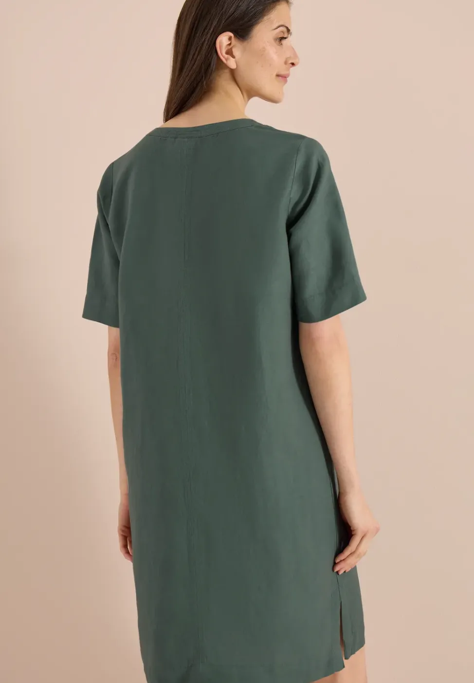 Knielanges Kleid aus Leinenmix