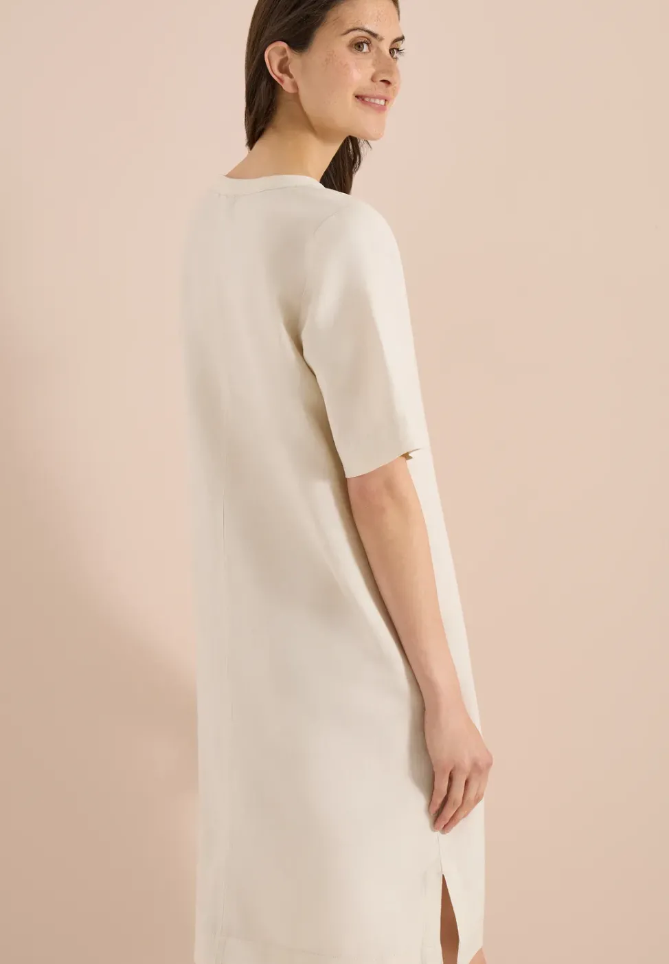 Knielanges Kleid aus Leinenmix