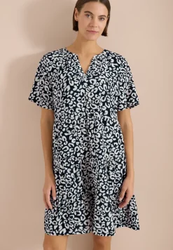 Knielanges Kleid in Crepe-Struktur