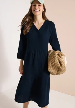 Knielanges Kleid in Musselinqualität