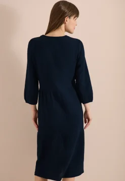 Knielanges Kleid in Musselinqualität