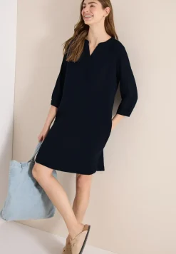 Knielanges Kleid in Musselin-Qualität